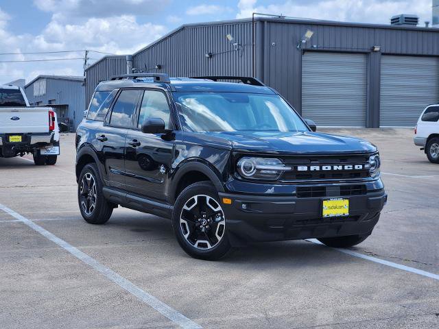 Certified 2023 Ford Bronco Sport Outer Banks w/ Tech Package AWD/4WD image 1