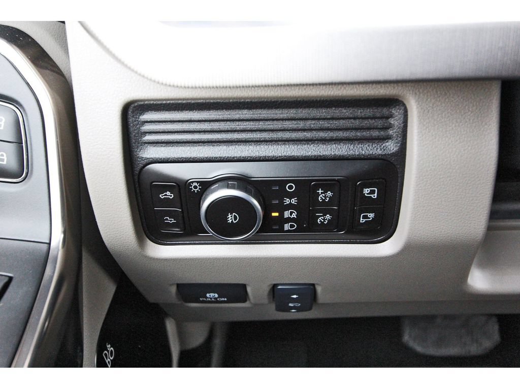 Certified 2026 Ford F350 Platinum w/ Platinum Plus Package AWD/4WD image 17