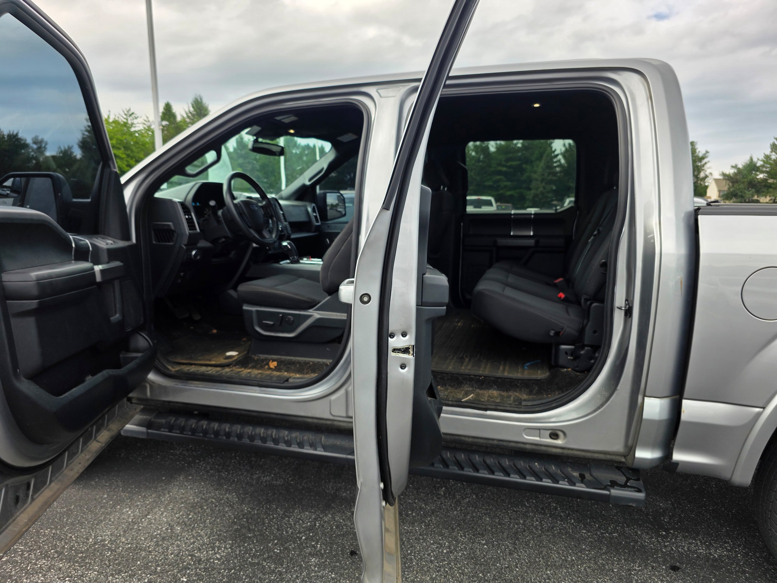 Certified 2020 Ford F150 XLT w/ Equipment Group 302A Luxury AWD/4WD image 7