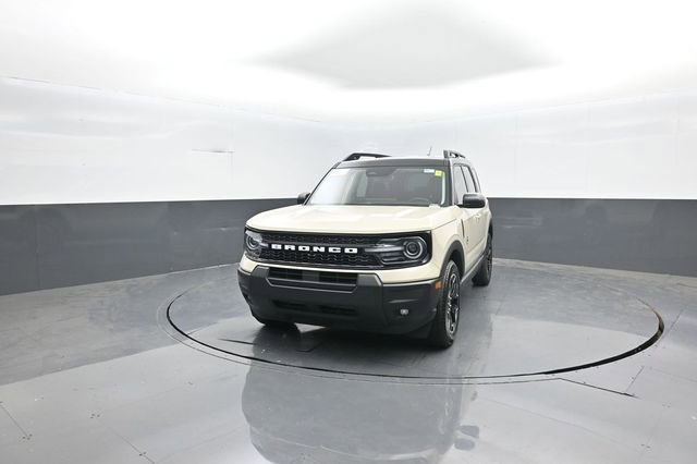Certified 2025 Ford Bronco Sport Outer Banks AWD/4WD image 3