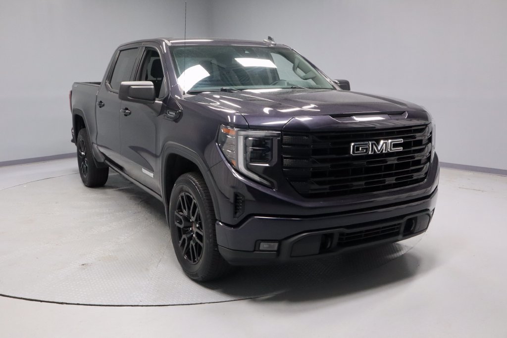 Used 2024 GMC Sierra 1500 Elevation AWD/4WD image 1