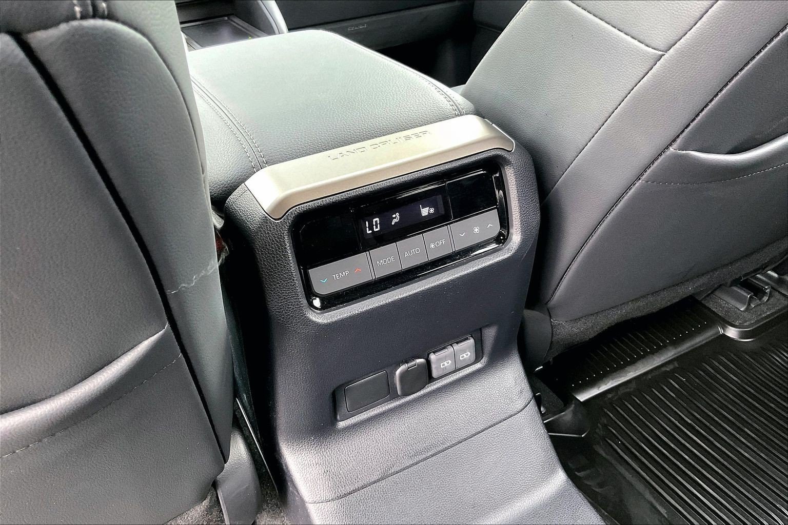 Used 2025 Toyota Land Cruiser w/ Premium Package AWD/4WD image 35
