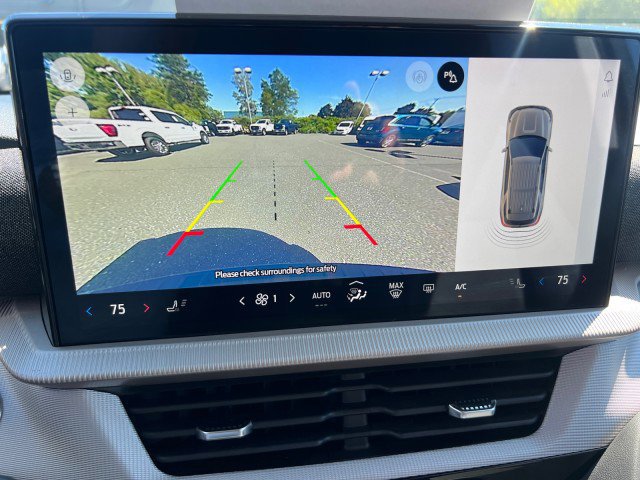 Certified 2025 Ford Explorer Active image 15