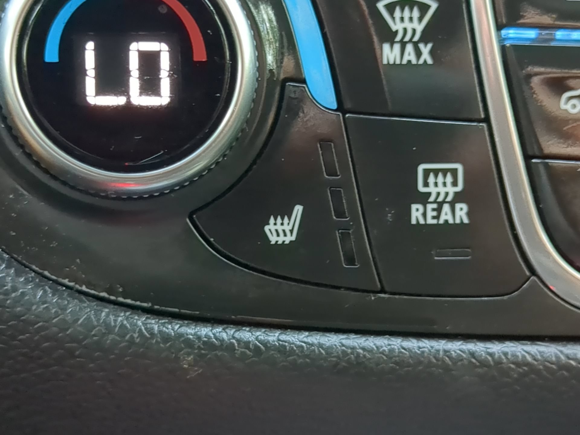Used 2019 Chevrolet Equinox LT w/ Driver Convenience Package FWD image 61