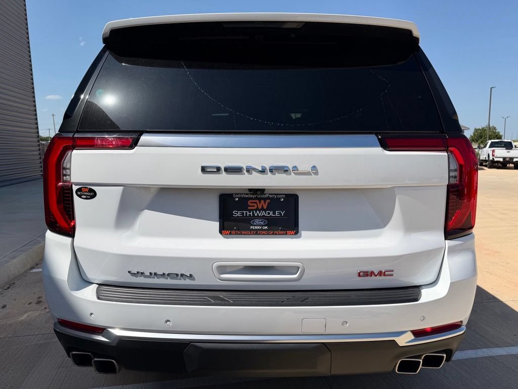 Used 2025 GMC Yukon Denali AWD/4WD image 5