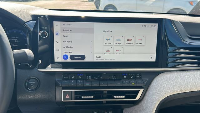 Used 2025 Toyota Camry XLE w/ Premium Plus Package FWD image 20