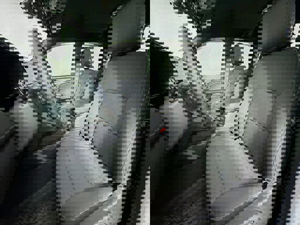 Used 2023 Chevrolet Colorado LT w/ LT Convenience Package II image 12