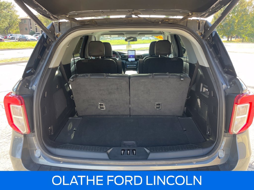 Certified 2023 Ford Explorer Limited w/ Limited Technology Package AWD/4WD image 13