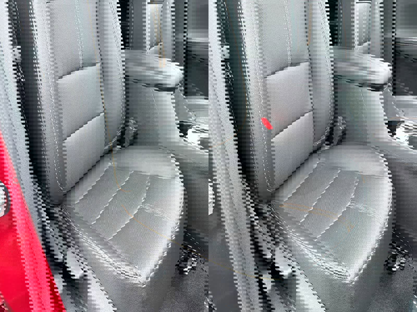 Used 2023 Chevrolet Equinox Premier w/ LPO, Floor Liner Package image 22