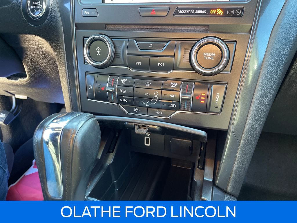 Certified 2018 Ford Explorer XLT w/ Equipment Group 202A image 15