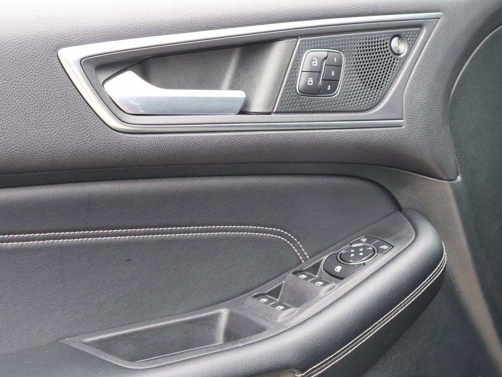 Certified 2022 Ford Edge Titanium image 22