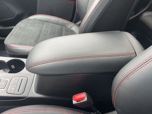 Certified 2022 Ford Escape SEL w/ SEL Stealth AWD Package image 36