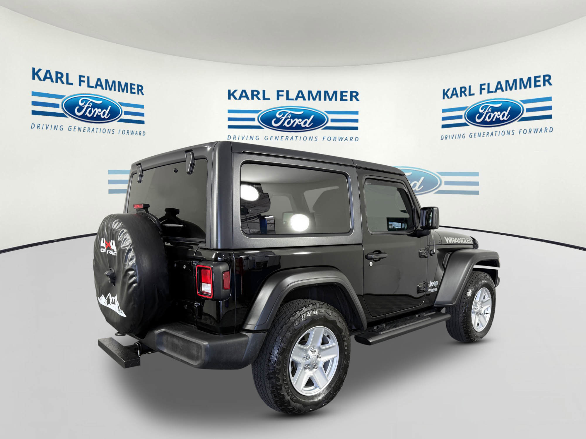 Used 2018 Jeep Wrangler Sport AWD/4WD image 3