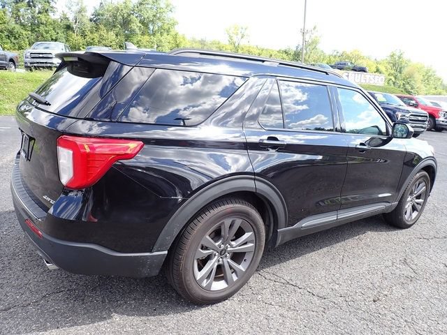 Certified 2022 Ford Explorer XLT w/ Equipment Group 202A AWD/4WD image 6