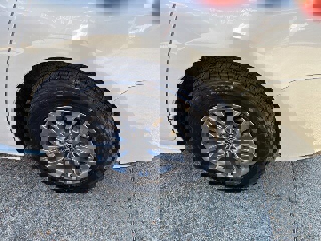 Used 2024 Toyota Sienna XLE image 11