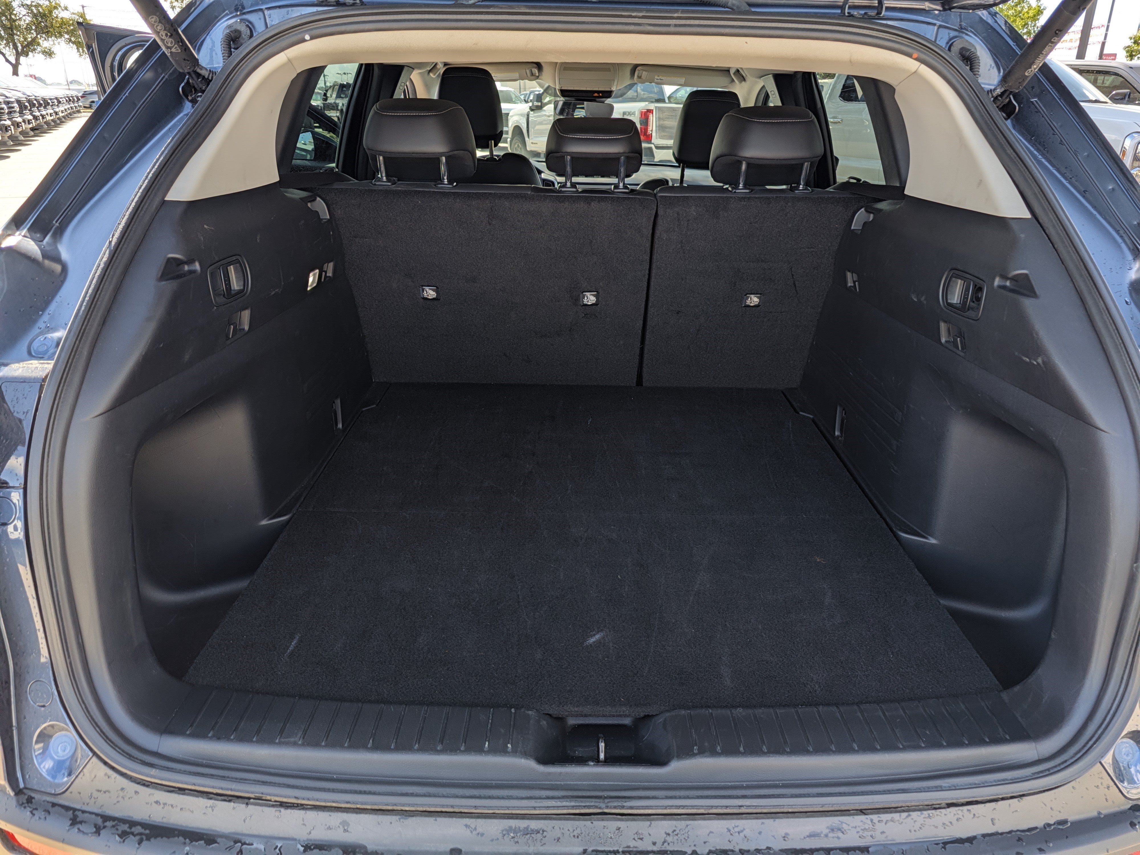 Used 2025 MAZDA CX-50 AWD 2.5 S w/ Preferred Package image 22