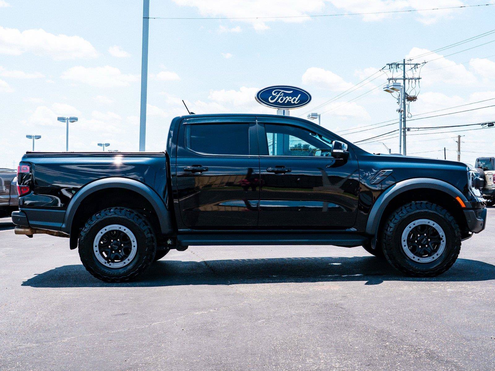 Certified 2024 Ford Ranger Raptor AWD/4WD image 3
