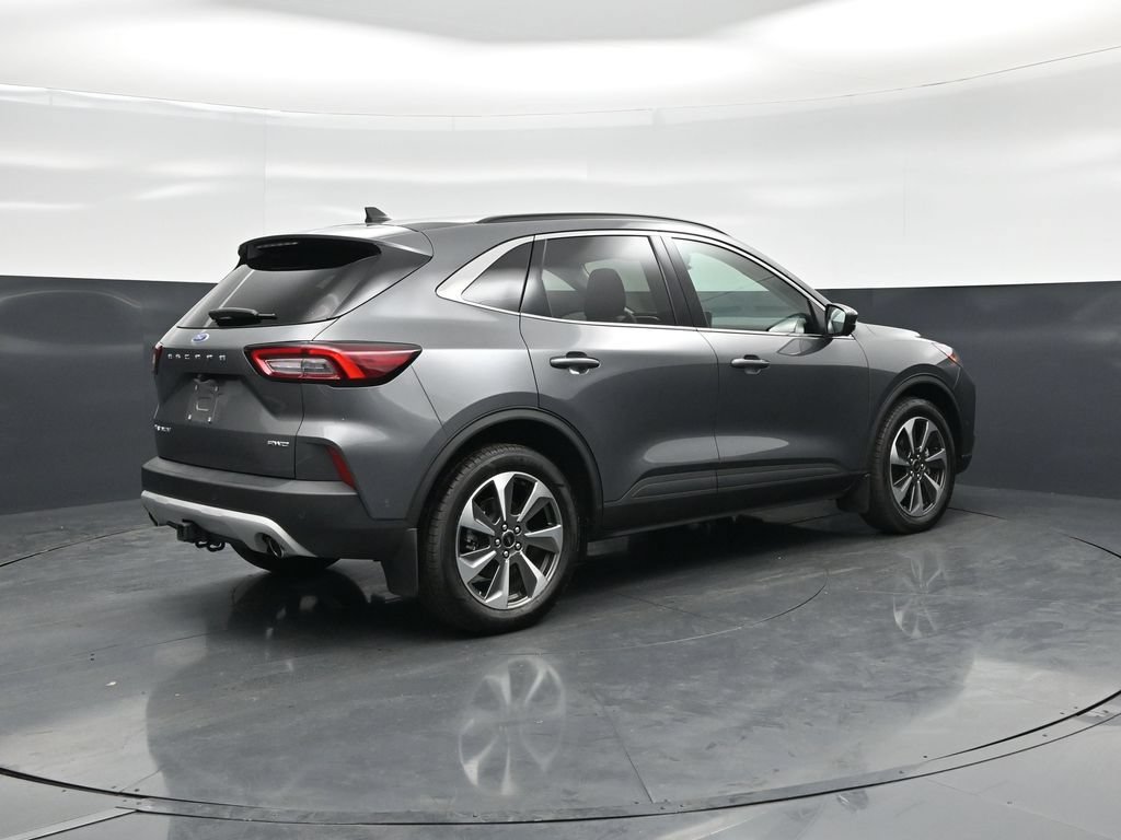 Certified 2023 Ford Escape Platinum w/ Premium Technology Package AWD/4WD image 27