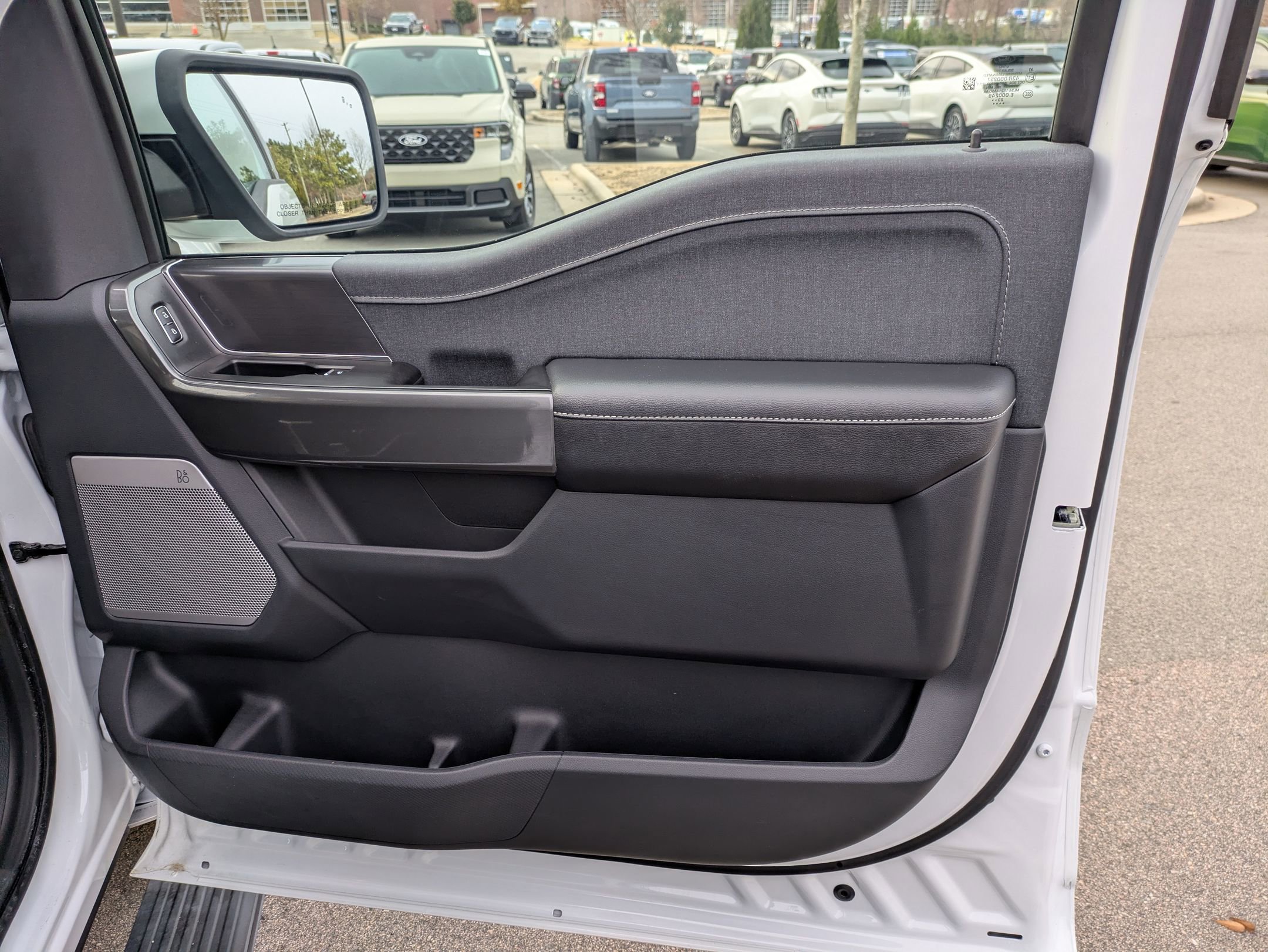 Certified 2023 Ford F150 Lariat w/ Equipment Group 502A High image 44