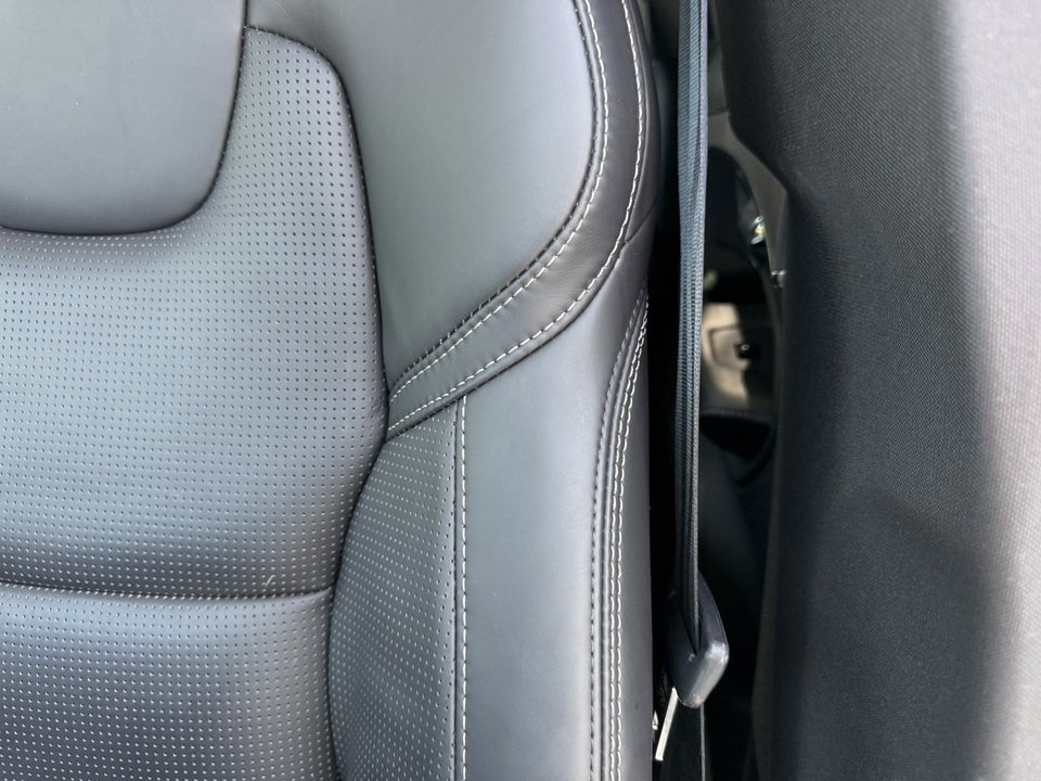 Used 2023 Volvo XC90 B6 Ultimate w/ Protection Package image 23