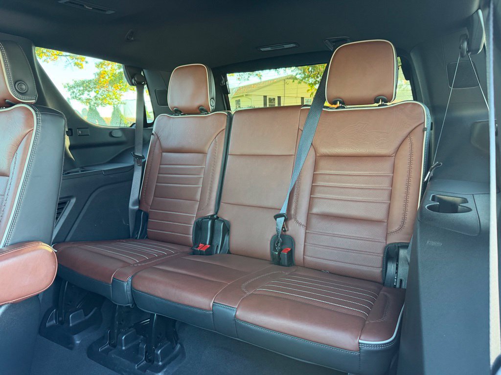 Used 2024 GMC Yukon Denali Ultimate AWD/4WD image 20