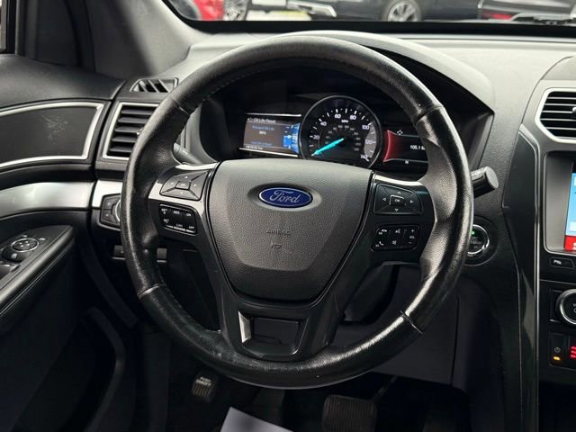 Certified 2017 Ford Explorer XLT w/ Equipment Group 202A image 18