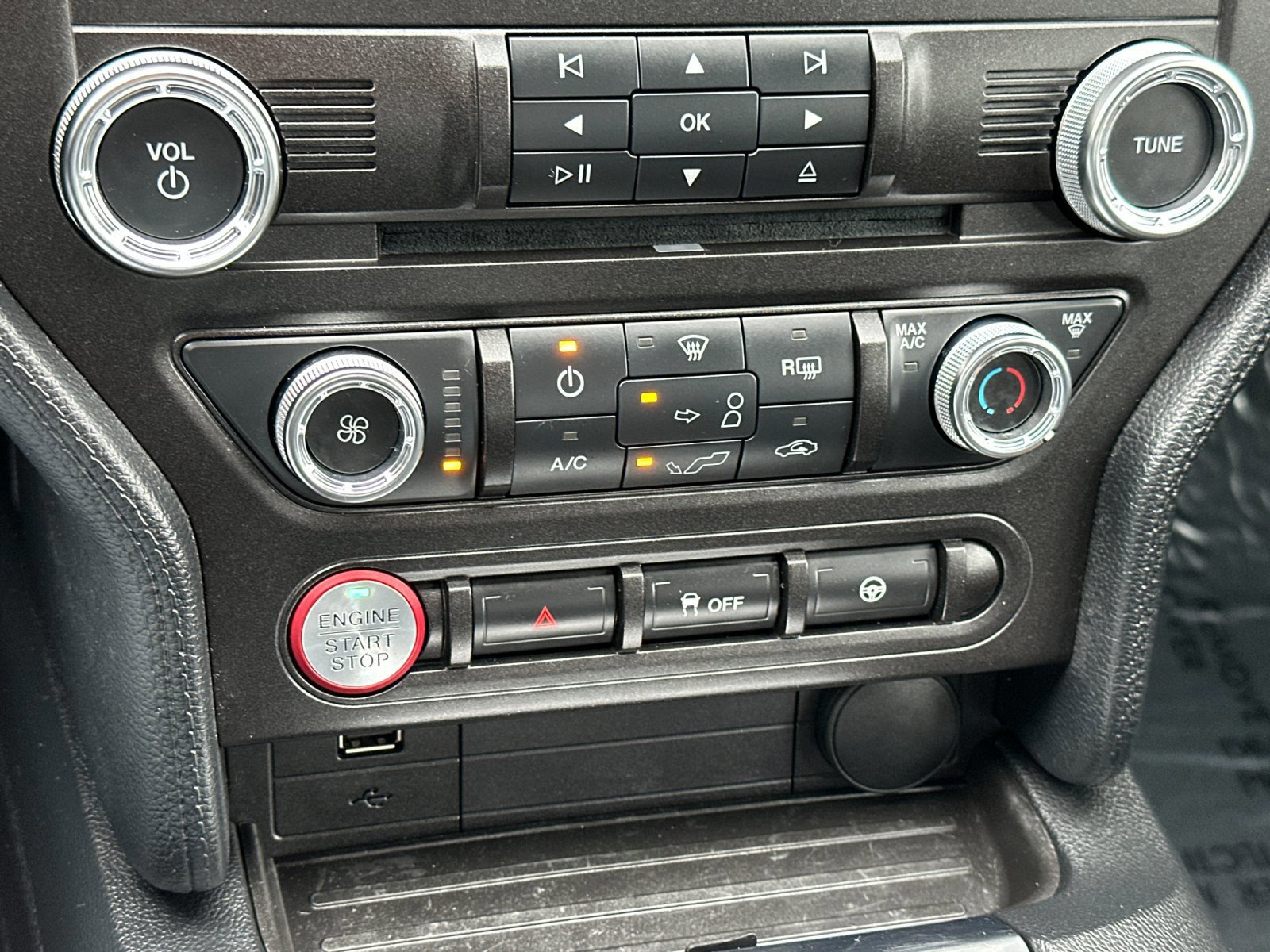 Certified 2018 Ford Mustang GT w/ GT Performance Package image 19