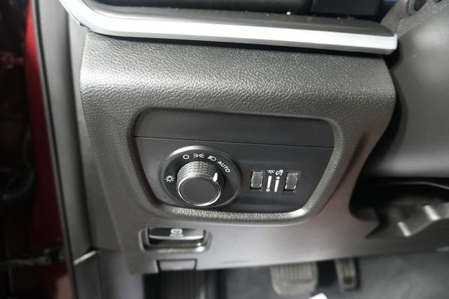 Used 2025 Jeep Grand Cherokee Laredo X AWD/4WD image 21