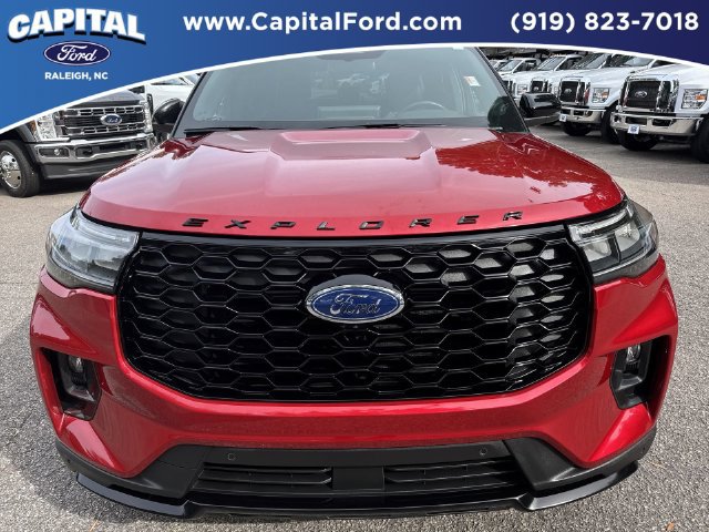 Certified 2025 Ford Explorer ST-Line w/ Premium Package RWD image 10