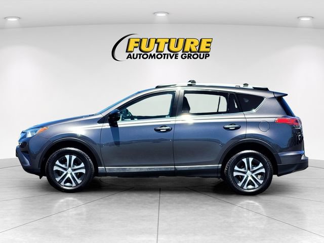 Used 2017 Toyota RAV4 LE w/ Carpet Mat Package AWD/4WD image 7