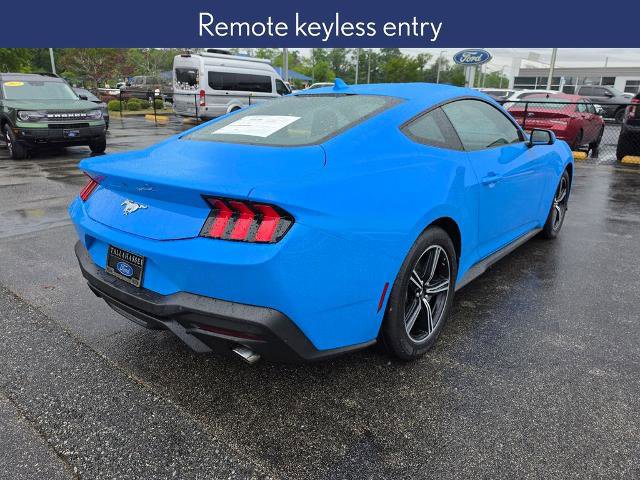 Certified 2025 Ford Mustang Coupe RWD image 3