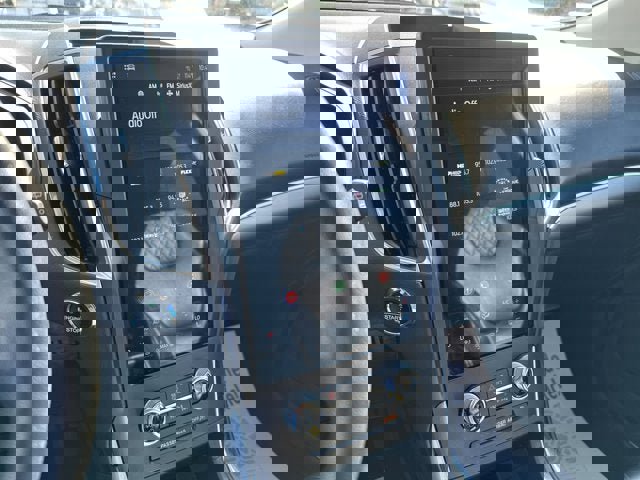 Certified 2024 Ford Edge Titanium image 17