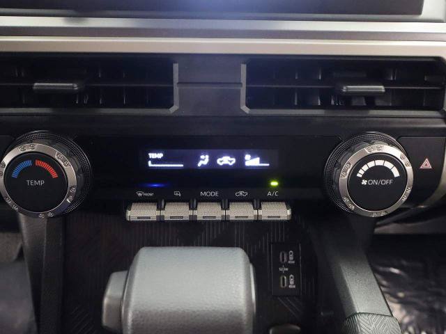 Used 2025 Toyota Tacoma SR5 AWD/4WD image 13