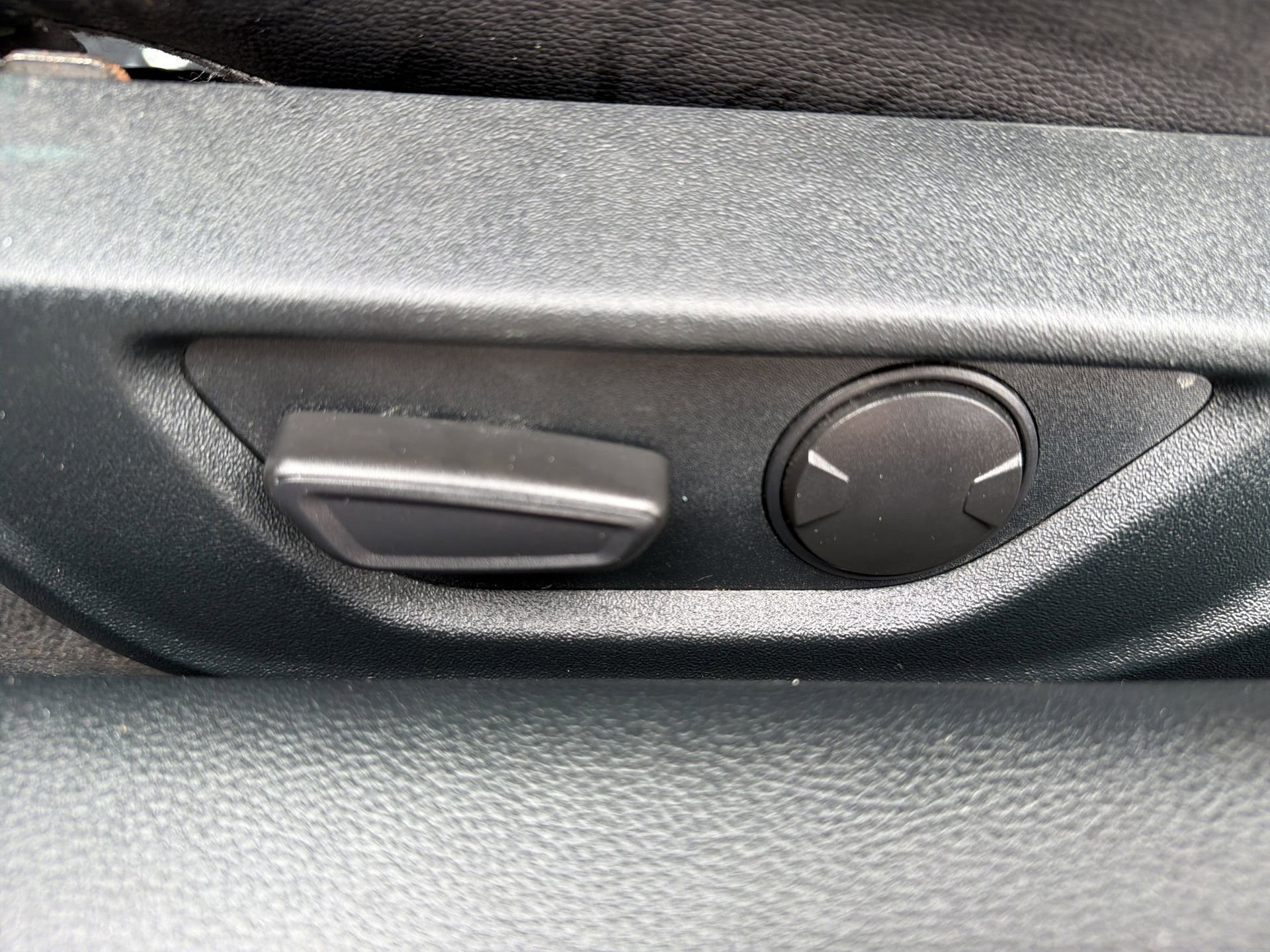 Certified 2022 Ford Mustang Premium w/ Black Accent Package image 25