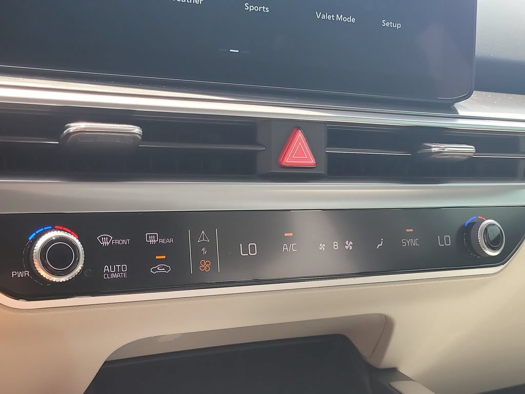 Used 2025 Kia Sorento S FWD image 23