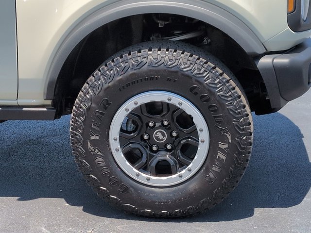 Certified 2025 Ford Bronco Big Bend w/ Black Diamond Package AWD/4WD image 11