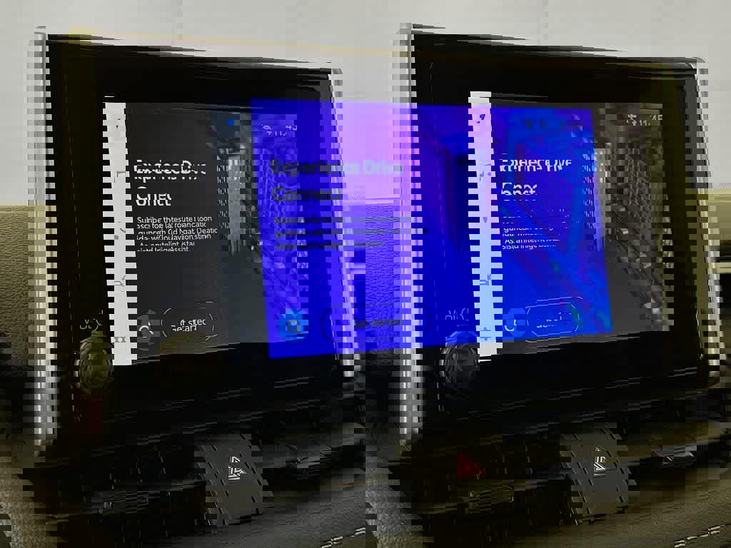 Used 2025 Toyota RAV4 LE image 20