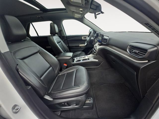 Certified 2023 Ford Explorer XLT image 15