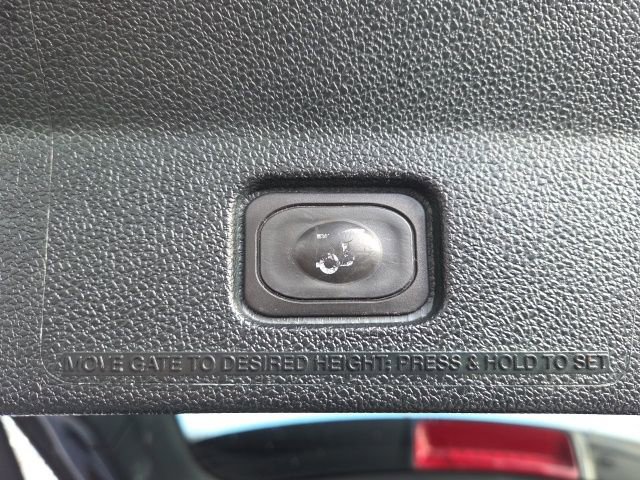 Certified 2019 Ford Explorer XLT w/ Equipment Group 202A image 15