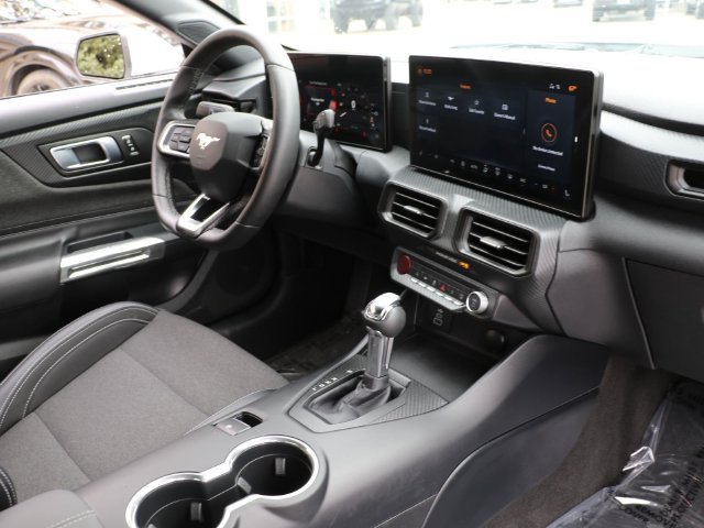 Certified 2024 Ford Mustang Coupe RWD image 12