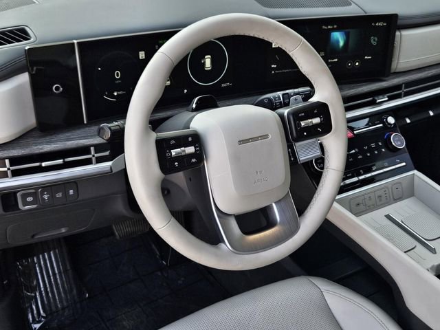 Used 2024 Hyundai Santa Fe Limited image 8