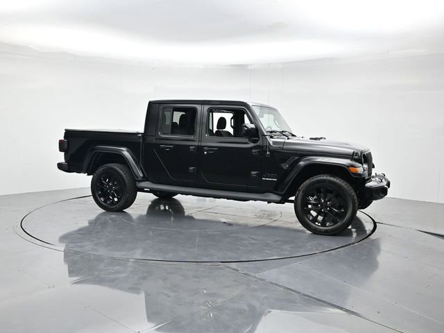 Used 2021 Jeep Gladiator Overland image 3