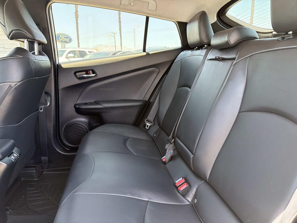Used 2020 Toyota Prius Prime XLE FWD image 19