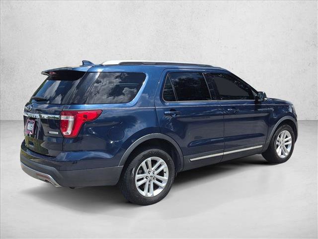 Certified 2017 Ford Explorer XLT w/ Equipment Group 202A FWD image 5