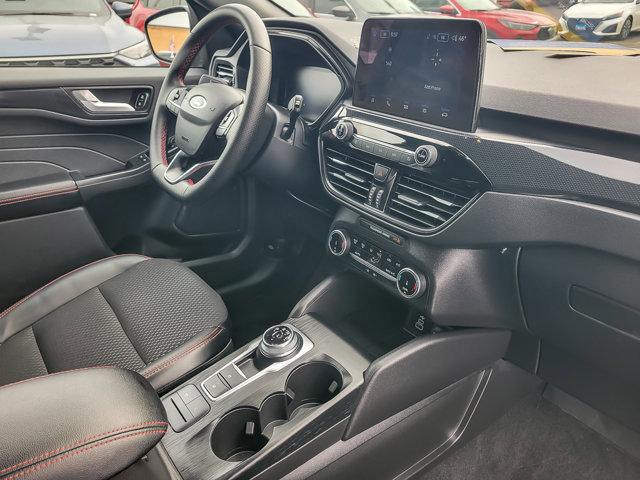 Certified 2025 Ford Escape ST-Line image 24