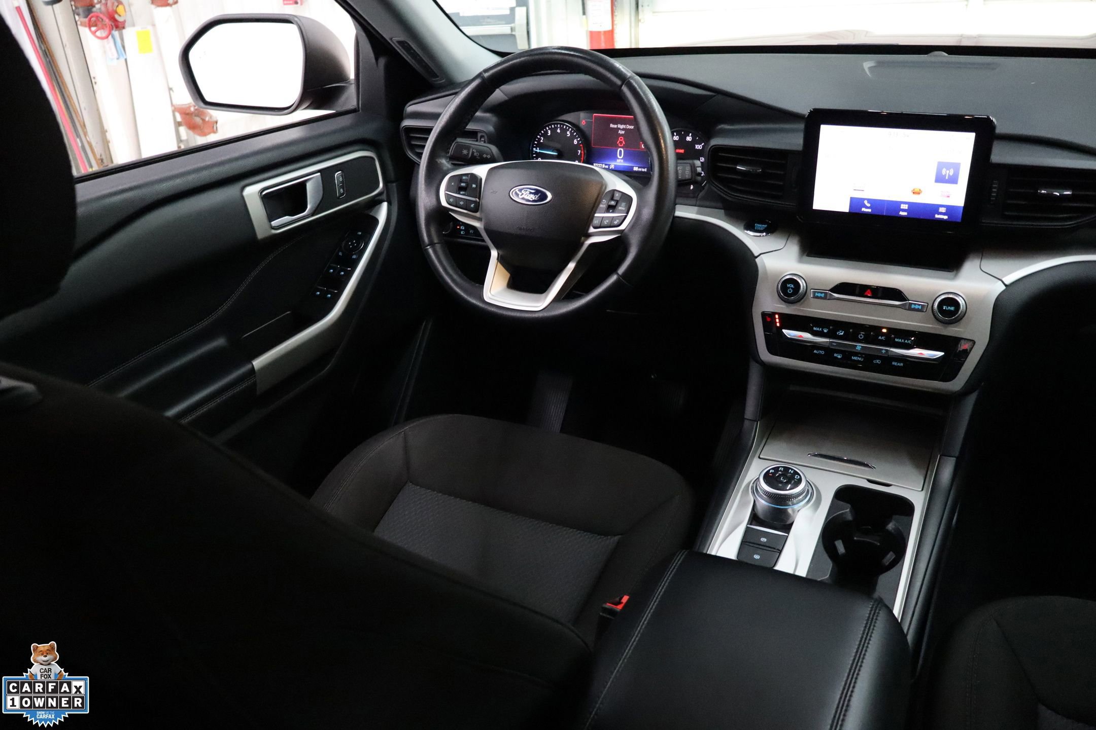 Certified 2023 Ford Explorer XLT image 29