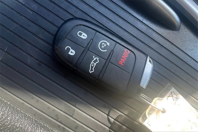 Used 2023 Dodge Charger SXT image 13