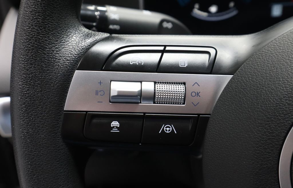 Used 2025 Hyundai Tucson SEL FWD image 28