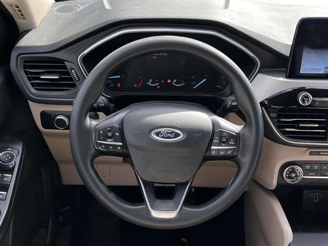 Certified 2020 Ford Escape SE image 38