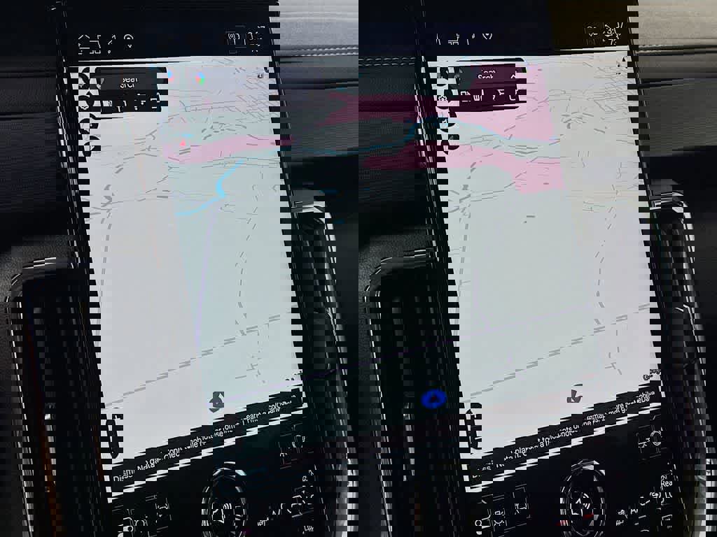 Used 2025 GMC Acadia Elevation image 28